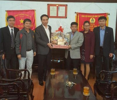 Công đoàn Tổng Công ty Hàng hải Việt Nam thăm và chúc tết Vosco