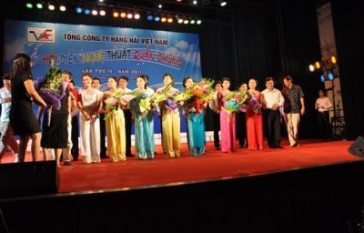 Company performance teams to participate in the mass cultural performancesVietnam Maritime Corporation and won three full-Union